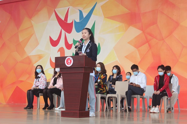 学生代表.JPG